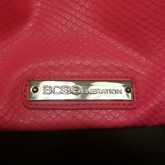 BCBG GENERATION  PINK BAG - Picture 4 of 5